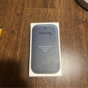 iPhone 12 /12 pro leather sleeve new !